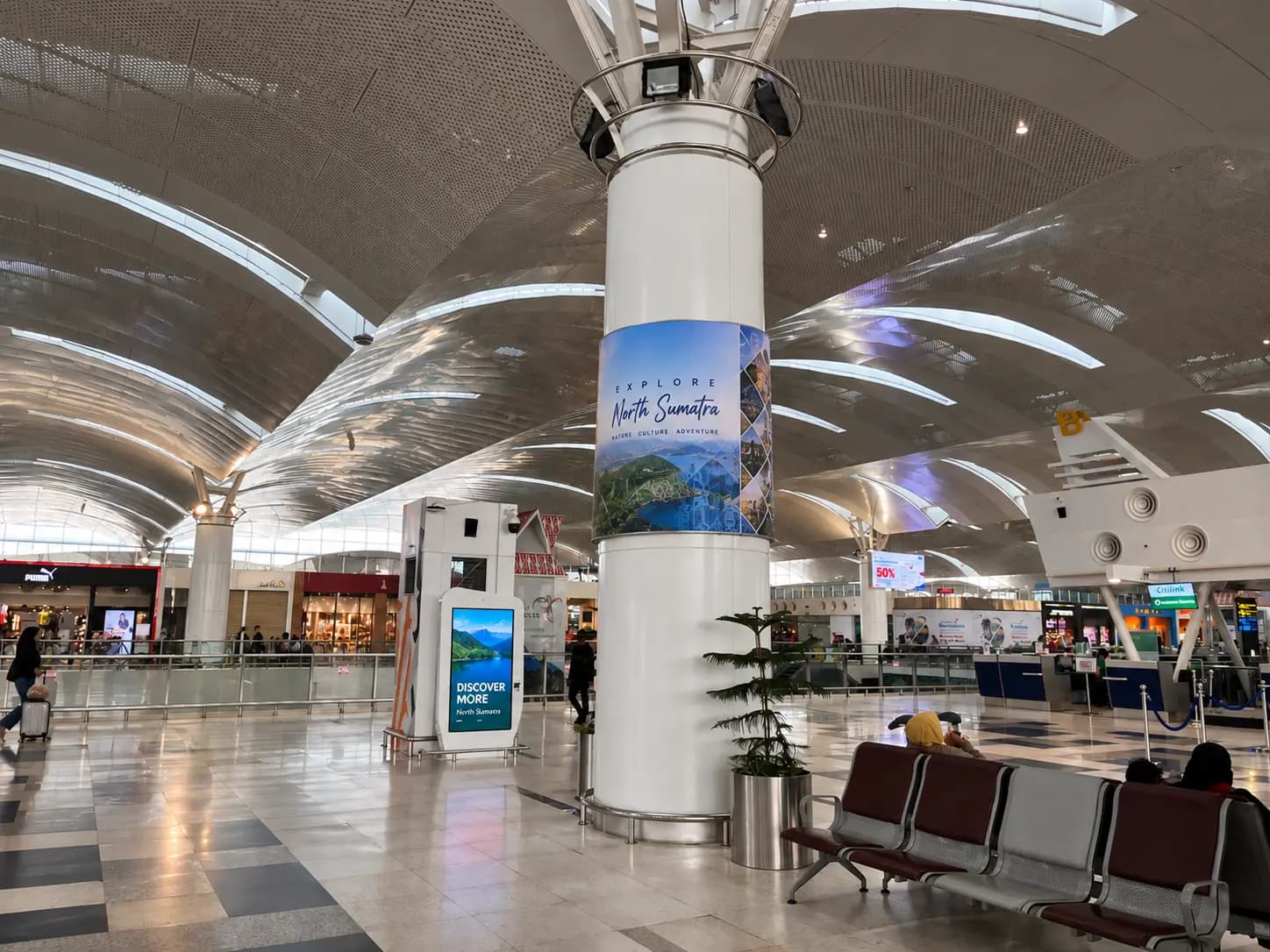 Airport check-in and advertising touchpoint